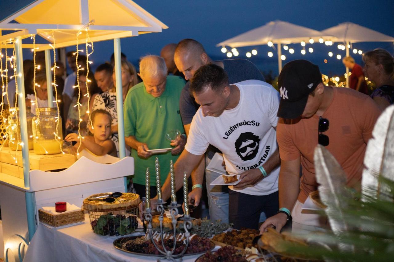 Fonyód Sunset Resort - Lakeside Boutique Apartments מראה חיצוני תמונה